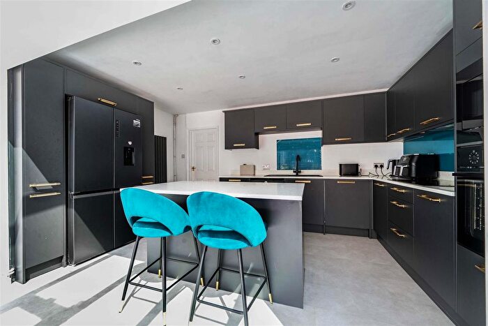 3 Bedroom Property For Sale In Beaufort Avenue, Fareham, PO16