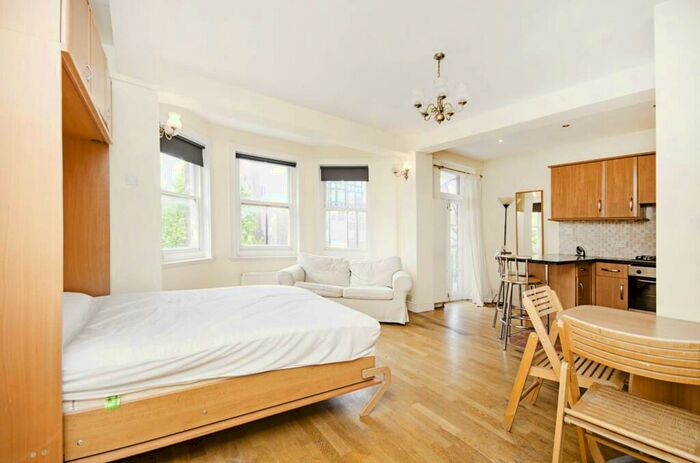 Studio To Rent In Abbey Road, St John's Wood, London, NW8