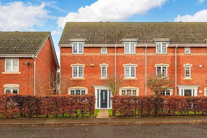 4 Bedroom End Of Terrace House For Sale In Mill Lane, North Hykeham, LN6