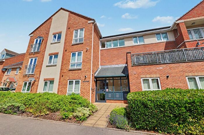 2 Bedroom Flat For Sale In Valley Road, Aesops Court, CV2