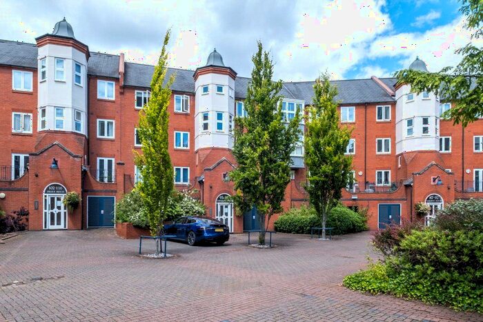 2 Bedroom Flat To Rent In Symphony Court, Sheepcote Street, Birmingham, B16