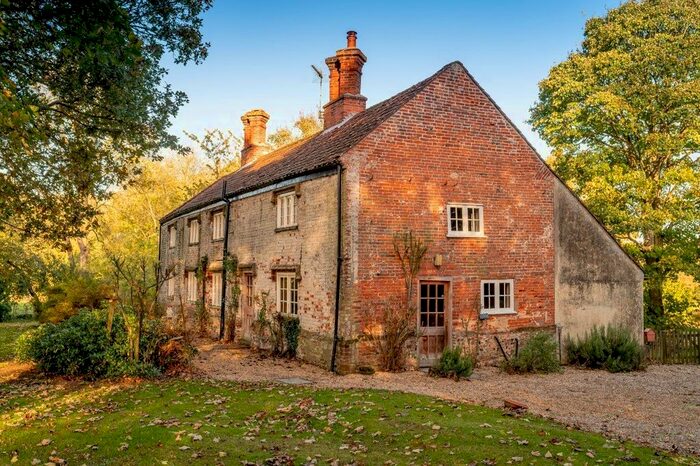 3 Bedroom Cottage To Rent In Black Horse Road, Skeyton, Norwich NR10