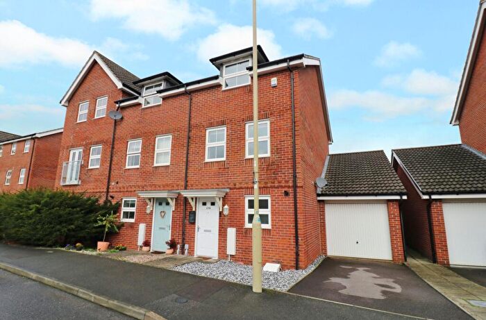 3 Bedroom End Of Terrace House For Sale In White's Way, Hedge End, SO30
