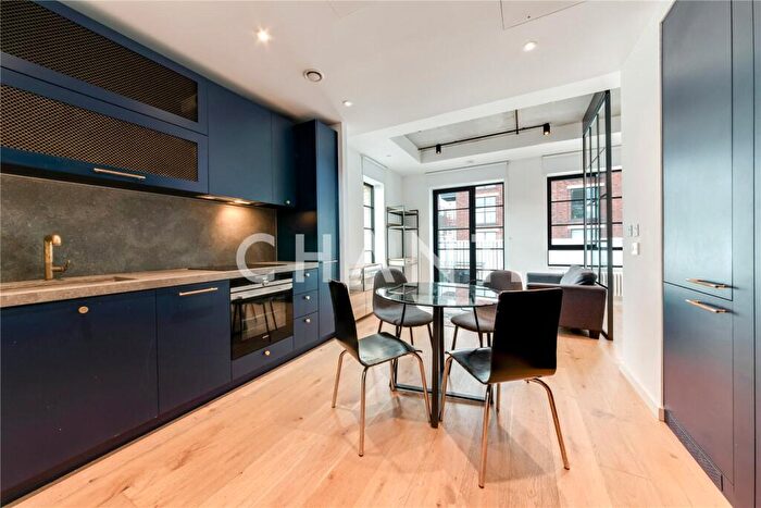 Apartment To Rent In Orchard Place, Tower Hamlets, London, E14