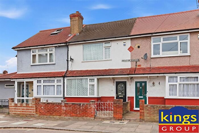 2 Bedroom Terraced House For Sale In Ingleton Road, Edmonton, N18