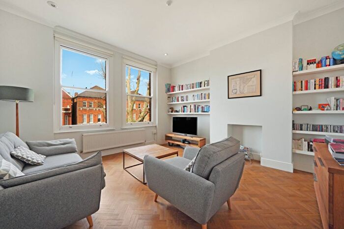 2 Bedroom Flat For Sale In Minster Road, NW2
