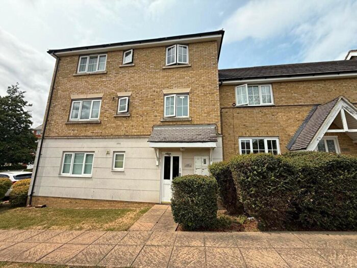 2 Bedroom Flat To Rent In Kendal, Purfleet On Thames, RM19