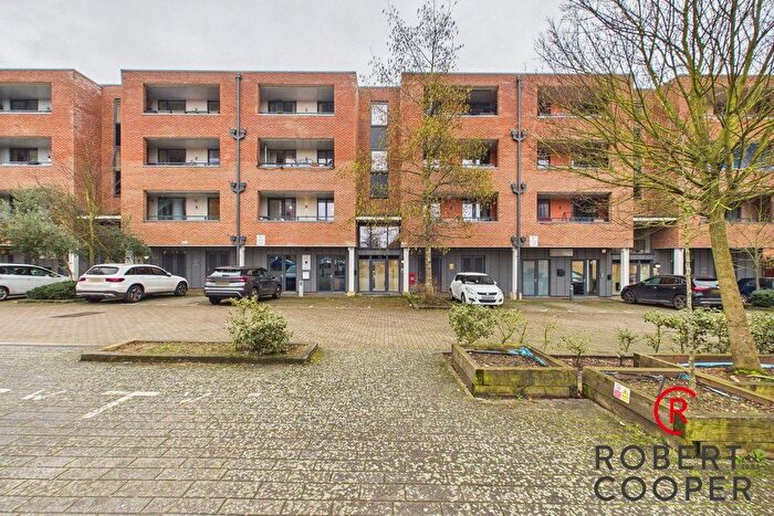 3 Bedroom Flat To Rent In Ladysmith Road, Harrow, HA3