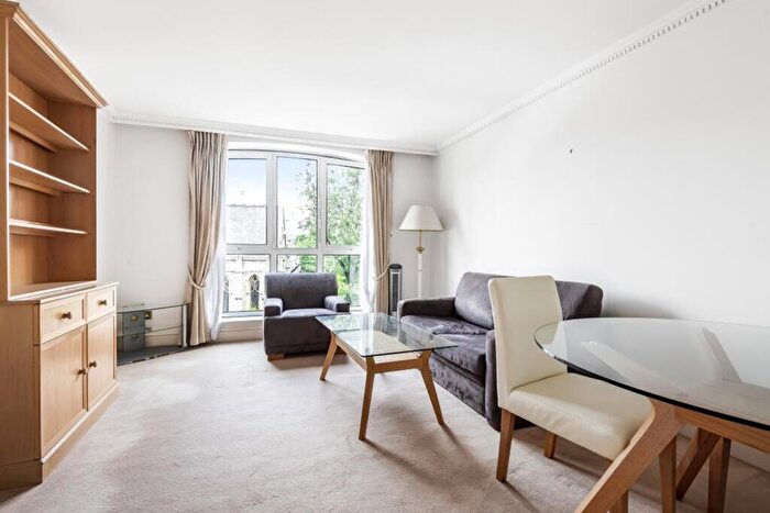 1 Bedroom Apartment To Rent In Hayes Place, Marylebone, London, NW1