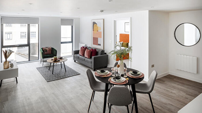 2 Bedroom Apartment To Rent In Lionel Street, Birmingham, B3