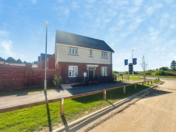 3 Bedroom Semi Detached House To Rent In Arnhem Avenue, Grantham, NG31
