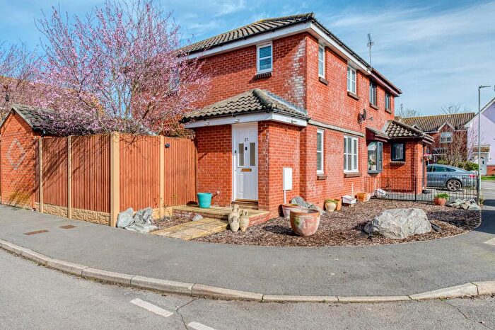 3 Bedroom Semi-Detached House For Sale In Coxswain Read Way, Caister-On-Sea, NR30