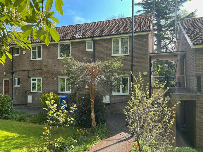 2 Bedroom Flat To Rent In Storth Park, Fulwood Road, Sheffield, S10