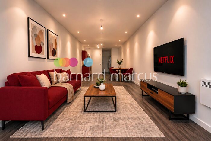 Apartment To Rent In Purley Way, Croydon, CR0