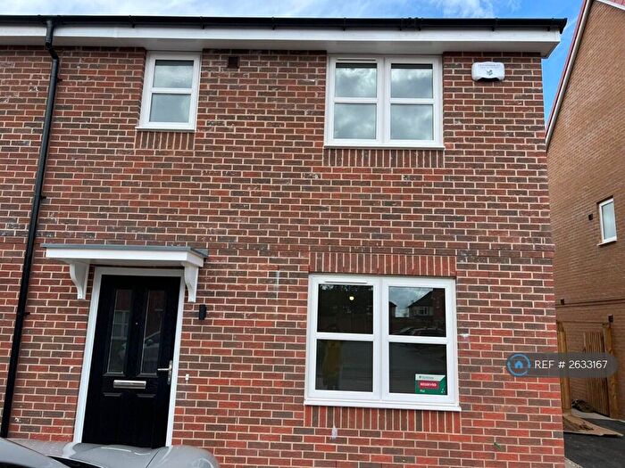 3 Bedroom Semi-Detached House To Rent In Meggitt Avenue, Coventry, CV6