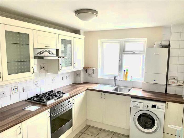 2 Bedroom Apartment To Rent In Chinnery Court, 44 Albemarle Road, Beckenham, BR3