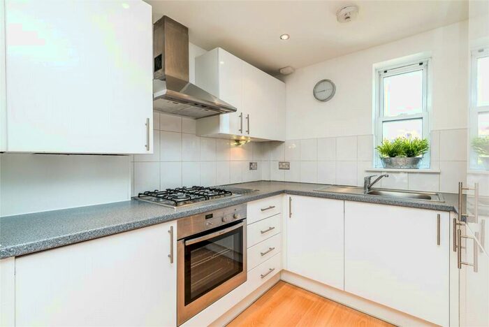 1 Bedroom Apartment To Rent In Sandringham Road, Dalston, London, E8