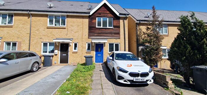 2 Bedroom Semi-Detached House To Rent In Robinson Way, Northfleet, Gravesend, Kent, DA11