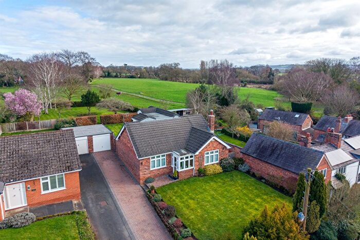 4 Bedroom Detached House For Sale In Mill Lane, Great Barrow, Chester, CH3