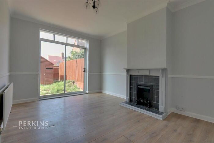 3 Bedroom Terraced House To Rent In Mellitus Street, London, W12
