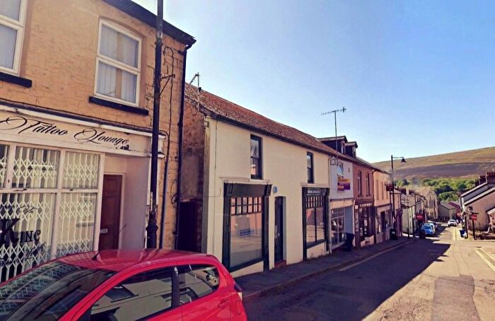 2 Bedroom Flat To Rent In Broad Street, Blaenavon, Pontypool, NP4