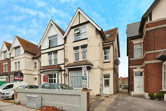 1 Bedroom Flat For Sale In Stubbington Avenue, Portsmouth, PO2