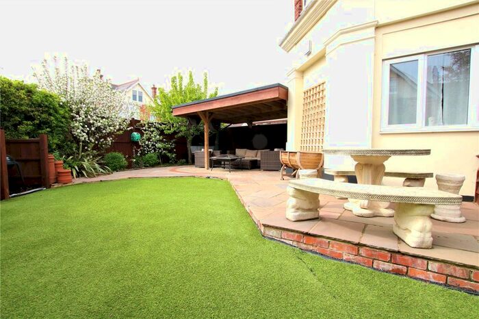 1 Bedroom Flat To Rent In Kidmore Road, Caversham, Reading, Berkshire, RG4