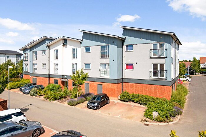 2 Bedroom Flat For Sale In Defiant Close, Hawkinge, Folkestone, CT18