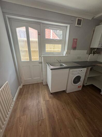 2 Bedroom Flat To Rent In Wilton Avenue, Southampton, SO15