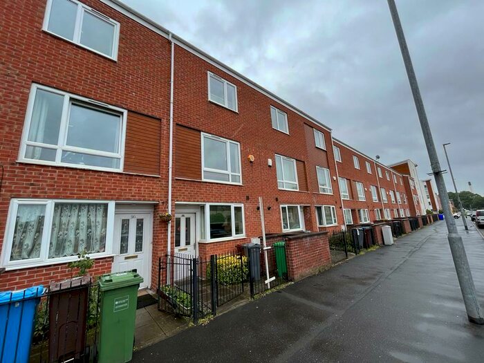 4 Bedroom Town House To Rent In Devonshire Street South, Manchester, M13