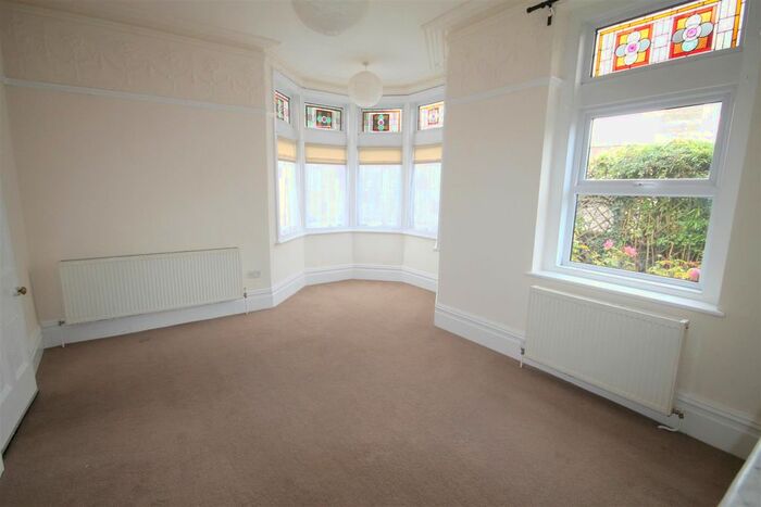 2 Bedroom Detached House To Rent In South Road, Kingswood, Bristol, BS15