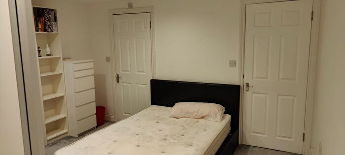 2 Bedroom Flat To Rent In Chaplin Road, Wembley, Greater London, HA0