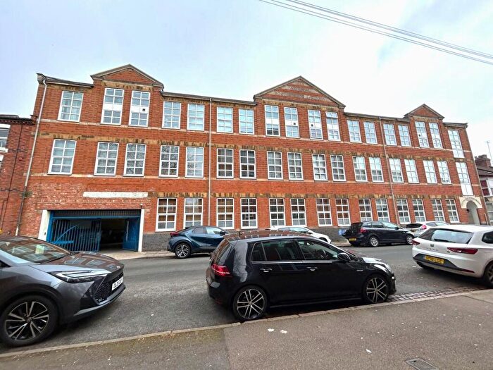 2 Bedroom Penthouse For Sale In Talbot Road, Northampton, Northamptonshire, NN1