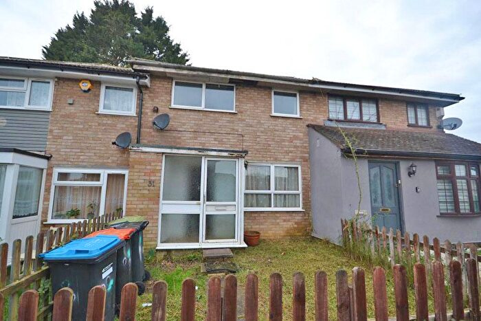 3 Bedroom Terraced House For Sale In Calluna Drive, Bletchley, Milton Keynes, Buckinghamshire, MK3