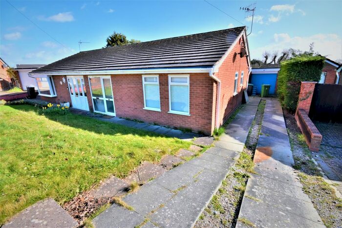 2 Bedroom Bungalow To Rent In Oakfield, Wrexham, LL13