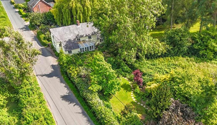 4 Bedroom Cottage For Sale In Grange, Wimborne, BH21