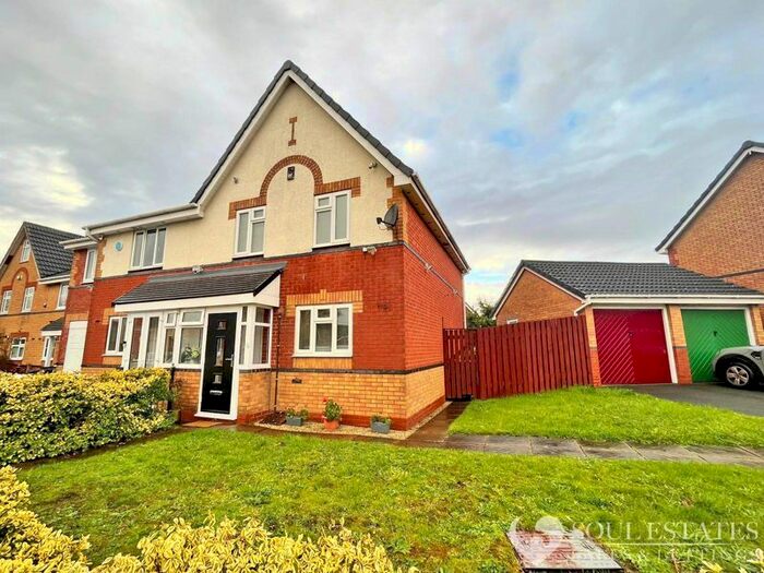 3 Bedroom Semi-Detached House To Rent In Daisy Meadow, Tipton, DY4