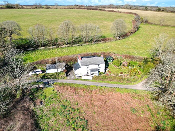 3 Bedroom Cottage For Sale In Lowertown, Helston, TR13