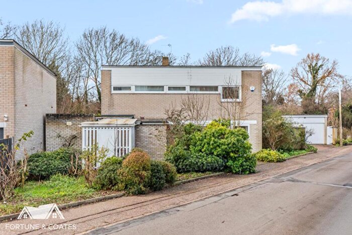 3 Bedroom Detached House For Sale In Old Orchard, Harlow, CM18