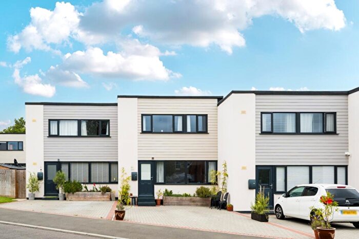 2 Bedroom Terraced House To Rent In Cavalry Crescent Windsor, SL4