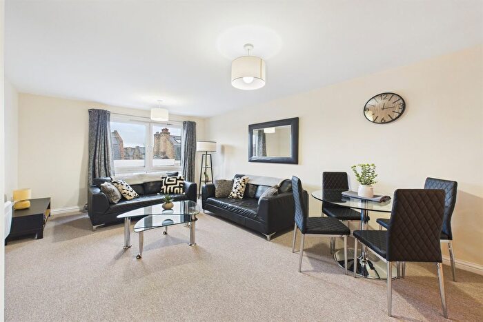 2 Bedroom Flat To Rent In Effra Parade, Brixton, SW2