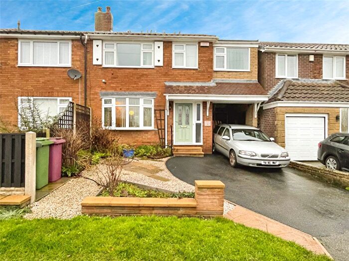 4 Bedroom Semi Detached House For Sale In Smithy Croft, Dronfield Woodhouse, Dronfield, Derbyshire, S18