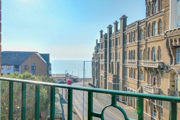 2 Bedroom Flat To Rent In Victoria Road, Ramsgate CT11