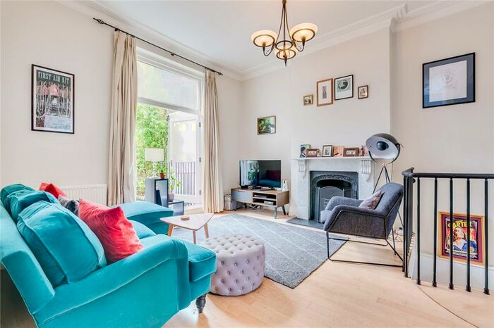 2 Bedroom Semi-Detached House To Rent In Elmore Street, Canonbury, London, N1