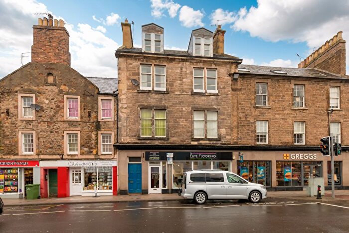 3 Bedroom Flat For Sale In / Market Street, Haddington, East Lothian, EH41