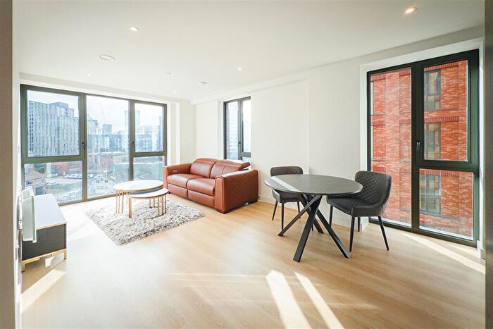 1 Bedroom Apartment To Rent In Block, Waterhouse Gardens, M3