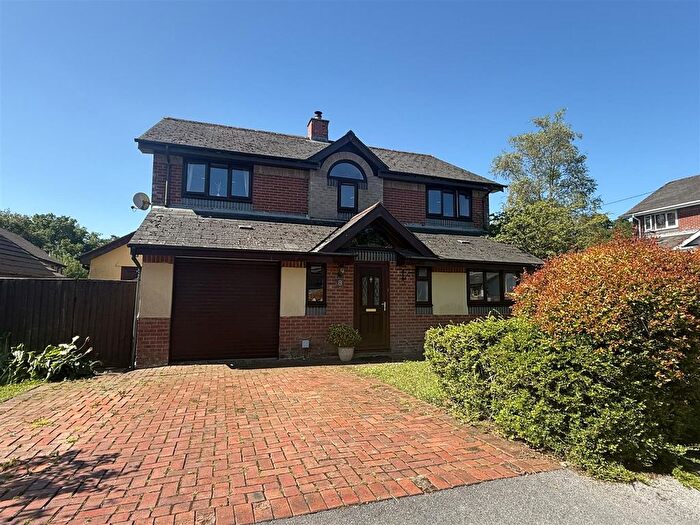 4 Bedroom Detached House For Sale In Nant Arw, Capel Hendre, Ammanford, SA18