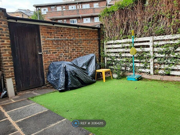 3 Bedroom Maisonette To Rent In Westbridge Road, London, SW11