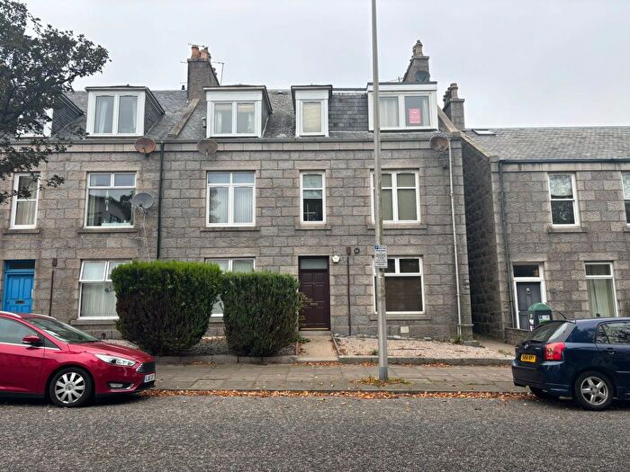 1 Bedroom Flat For Sale In Attic Floor Left, Union Grove, Aberdeen, Aberdeenshire, AB10