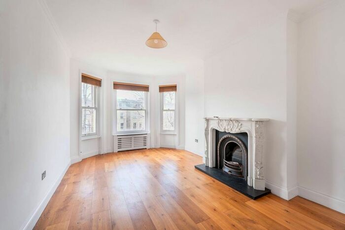 3 Bedroom Flat To Rent In Maida Vale, Maida Vale, London, W9